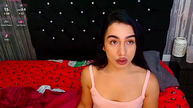 Alicee Moonn online show from 04.05.26