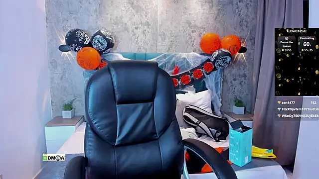 susanasmith18 online show from 10.31.25