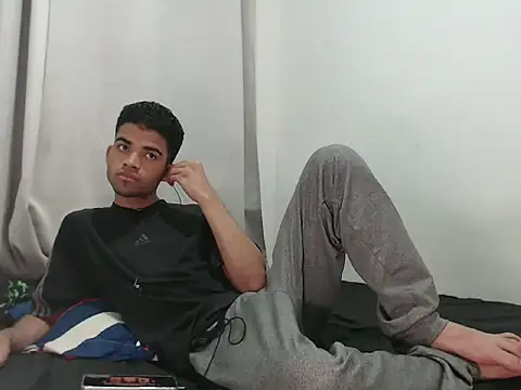 Snapshot of camillo_beischel_ chatting on 09.25.25 camillo beischel online show from 09.25.25