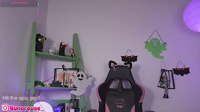 YunoRose  online show from 11.06.25