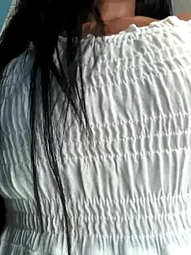 Snapshot of Bustykeyla chatting on 12.13.25 Bustykeyla online show from 12.13.25