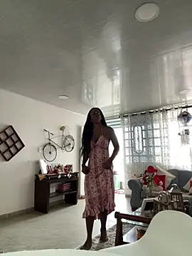 Snapshot of Bustykeyla chatting on 12.20.25 Bustykeyla online show from 12.20.25