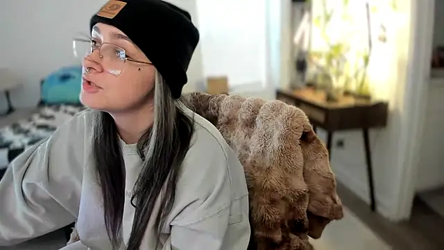 Alix Valentine online show from 11.13.25