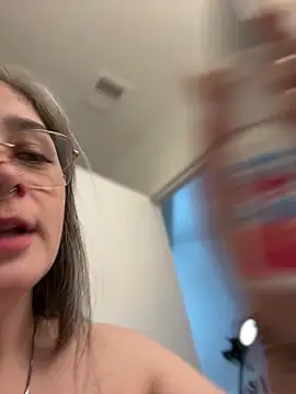 Alix Valentine online show from 02.08.26