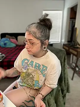 Alix Valentine online show from 02.17.26