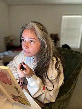 Alix Valentine online show from 04.07.26