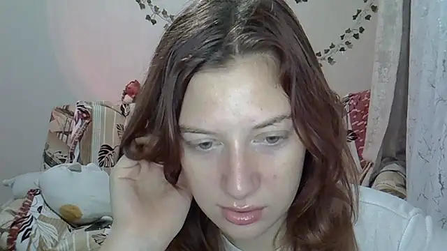 Lily Ember online show from 11.29.25