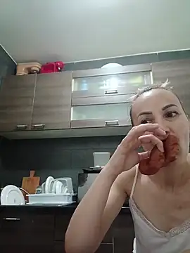 Snapshot of Aly-john1985 chatting on 10.09.25 Aly-john1985 online show from 10.09.25