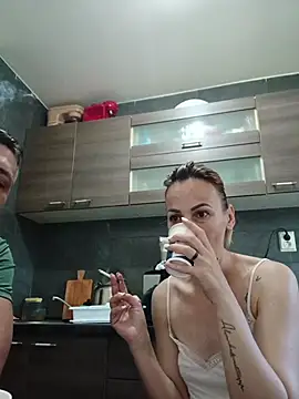 Snapshot of Aly-john1985 chatting on 10.29.25 Aly-john1985 online show from 10.29.25