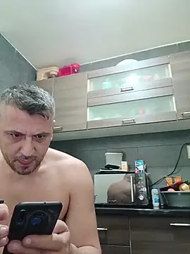 Snapshot of Aly-john1985 chatting on 11.06.25 Aly-john1985 online show from 11.06.25