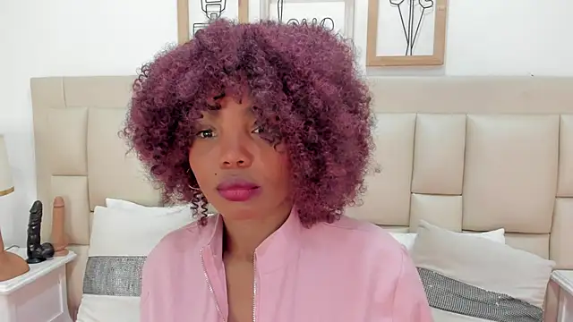 Snapshot of dakhota___ chatting on 09.30.25 dakhota online show from 09.30.25