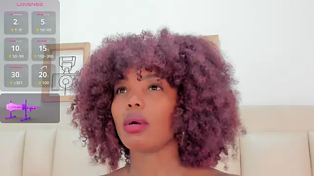 Snapshot of dakhota___ chatting on 10.24.25 dakhota online show from 10.24.25