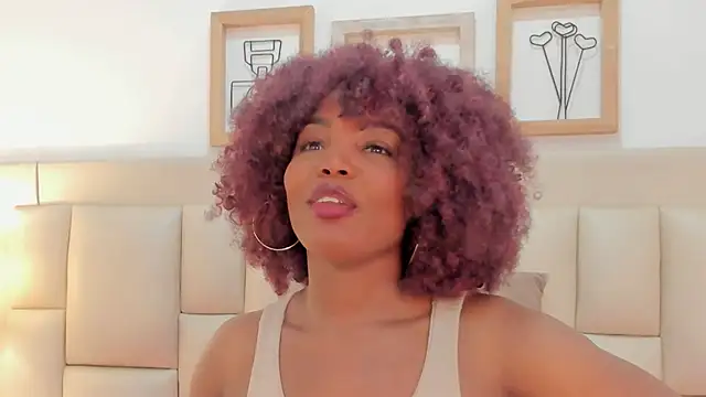 Snapshot of dakhota___ chatting on 10.25.25 dakhota online show from 10.25.25