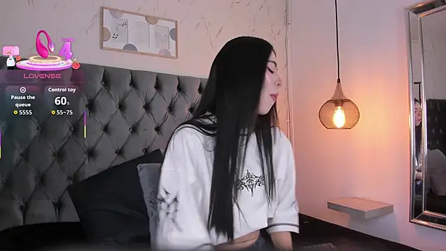 Anya Belth online show from 12.15.25