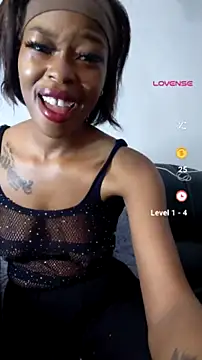 Snapshot of dark_honeyx26 chatting on 07.02.26 dark honeyx26 online show from 07.02.26