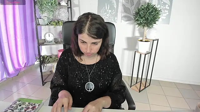 Snapshot of MartaEdams chatting on 06.15.26 MartaEdams online show from 06.15.26