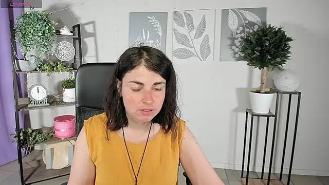 Snapshot of MartaEdams chatting on 06.22.26 MartaEdams online show from 06.22.26