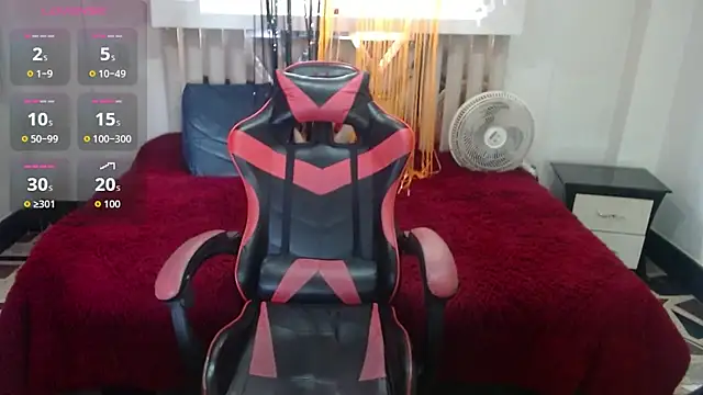 Snapshot of miaa_scott7 chatting on 11.09.25 miaa scott7 online show from 11.09.25