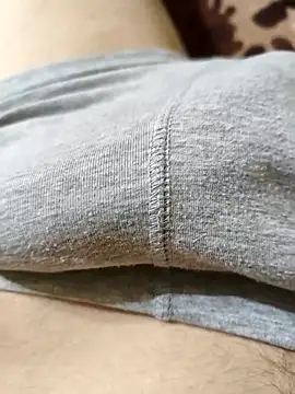 Snapshot of andrei232342 chatting on 10.28.25 andrei232342 online show from 10.28.25