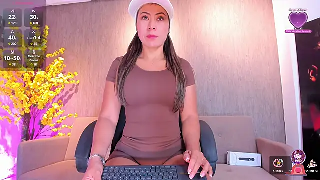 miacox 23 online show from 10.15.25