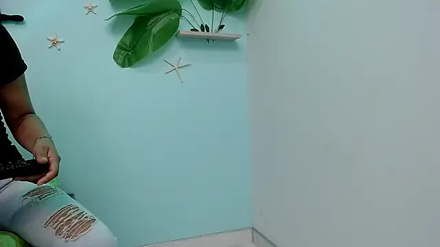 eladyrous98 online show from 10.31.25