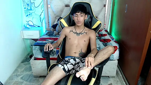 Snapshot of yiisu_ chatting on 10.15.25 yiisu online show from 10.15.25