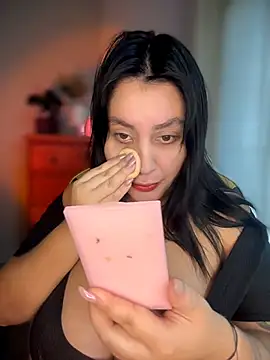 victoria amatista  online show from 02.15.26