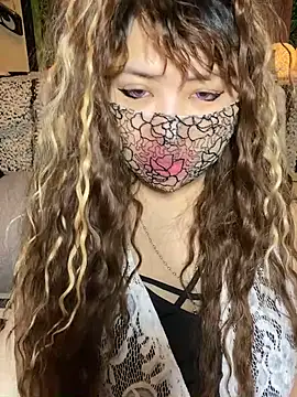 xoxLILxMELOxox online show from 10.09.25