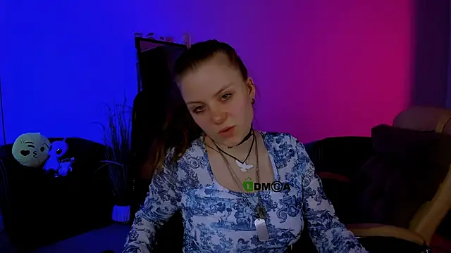 Snapshot of foxy_tease_ chatting on 10.10.25 foxy tease online show from 10.10.25