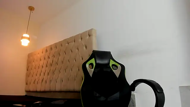 Darkknightx01 online show from 10.08.25