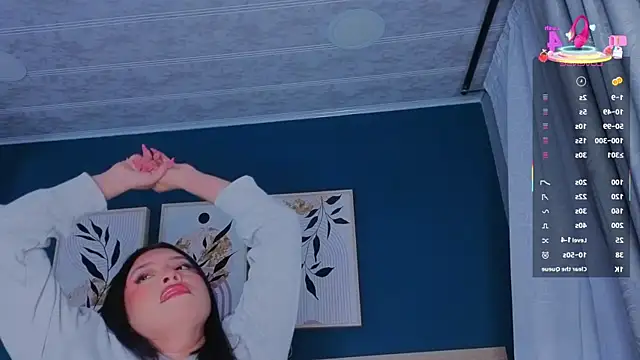 Snapshot of SarahMiler_ chatting on 10.16.25 SarahMiler online show from 10.16.25