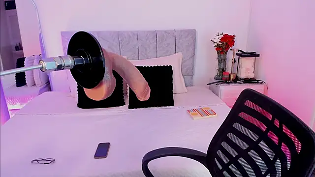 Taylormaxwell online show from 01.10.26