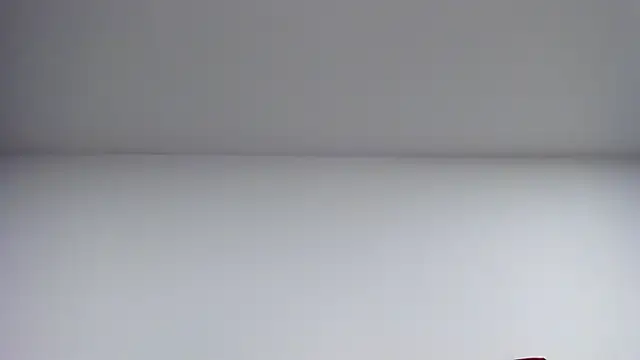 Snapshot of Maddy_Mills chatting on 10.04.25 Maddy Mills online show from 10.04.25