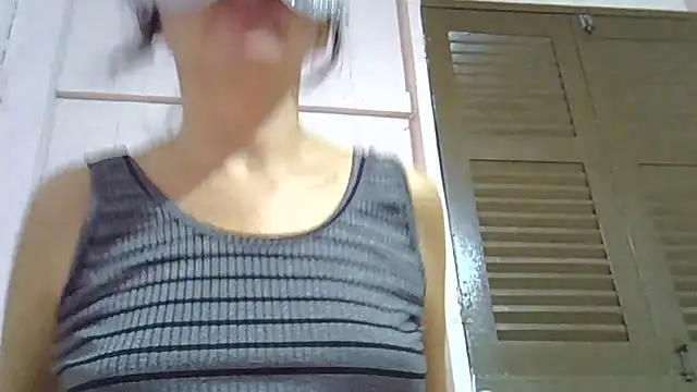 Luana sexy42 online show from 04.17.26