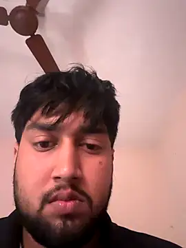 Snapshot of aka_big chatting on 11.17.25 aka big online show from 11.17.25