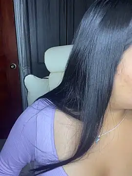 Issa Santana online show from 03.26.26