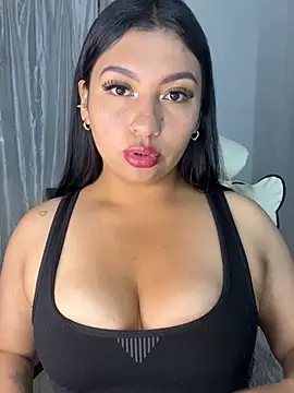 Snapshot of Issa_Santana chatting on 06.27.26 Issa Santana online show from 06.27.26