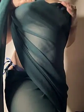 Snapshot of Cute-Sakhi chatting on 10.04.25 Cute-Sakhi online show from 10.04.25