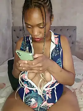 Snapshot of 0023doja chatting on 10.20.25 0023doja online show from 10.20.25