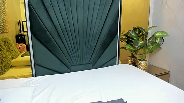 Emilysweet4u  online show from 09.20.25