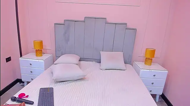 gabriela lux online show from 09.16.25