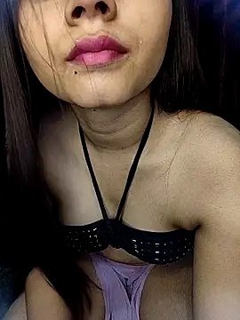 cute buggu online show from 09.25.25