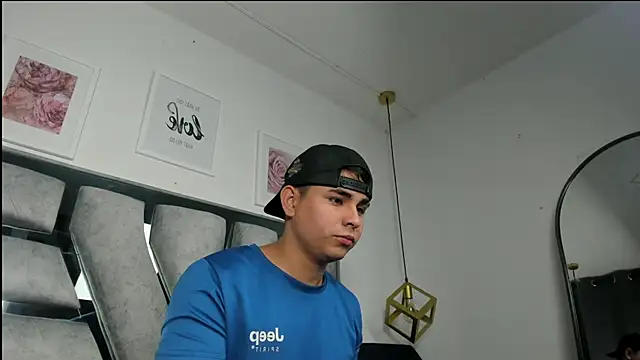 Snapshot of lianfox_ chatting on 04.30.26 lianfox online show from 04.30.26