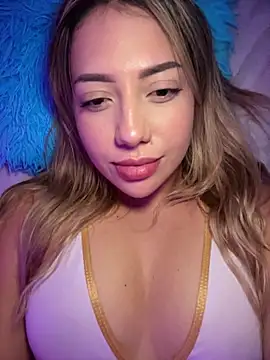 MissCat  online show from 11.20.25