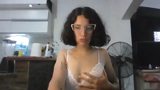 loliporomero online show from 11.06.25