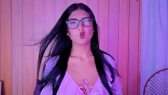 daphnevans online show from 11.28.25