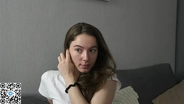 VeronaHerrin online show from 09.20.25