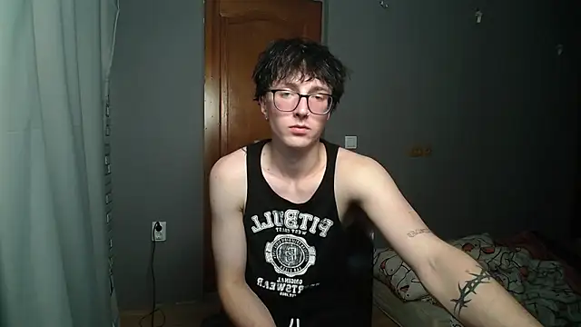 Snapshot of 8goat chatting on 10.23.25 8goat online show from 10.23.25