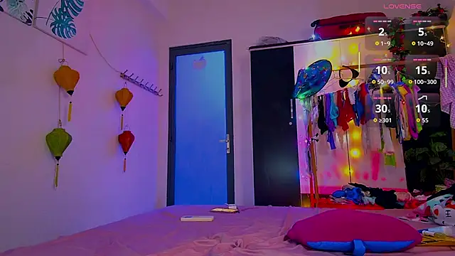 Snapshot of MatildaMuse chatting on 02.27.26 MatildaMuse online show from 02.27.26