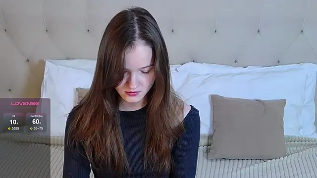 MichelleRoux online show from 10.06.25